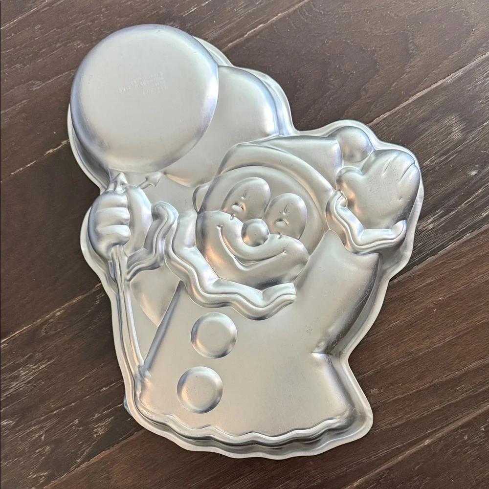 Wilton Circus Clown Cake Pan - Silver